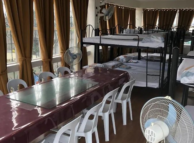 Apartamento The Mansion: 18 Pax Budget Near Airport Terminal Pasay