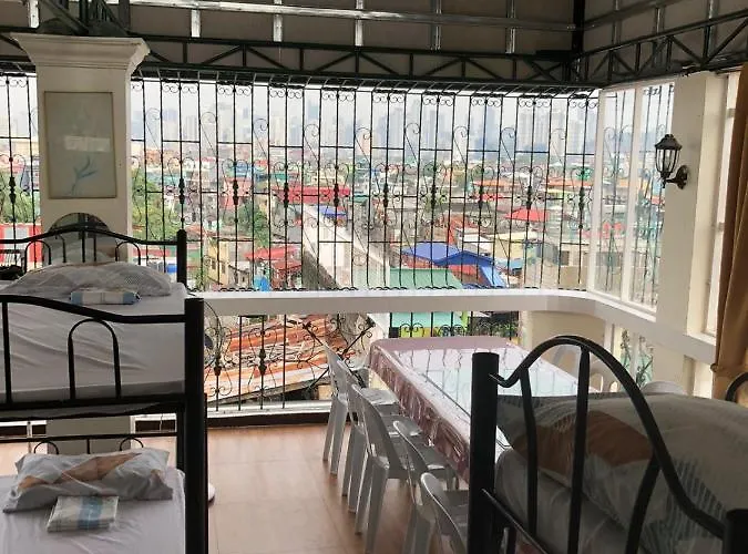 The Mansion: 18 Pax Budget Near Airport Terminal Pasay Apartamento
